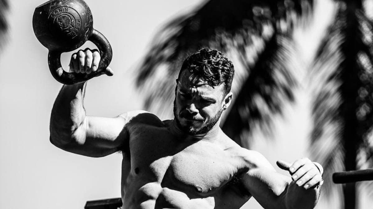Indoor online kettlebell workout