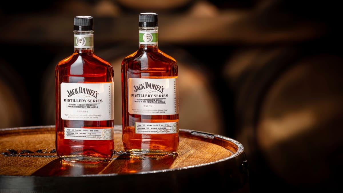 Saucony top jack daniels