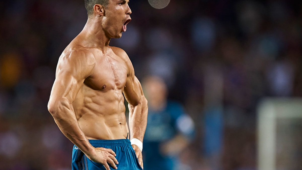 Cristiano ronaldo on sale shows shirt