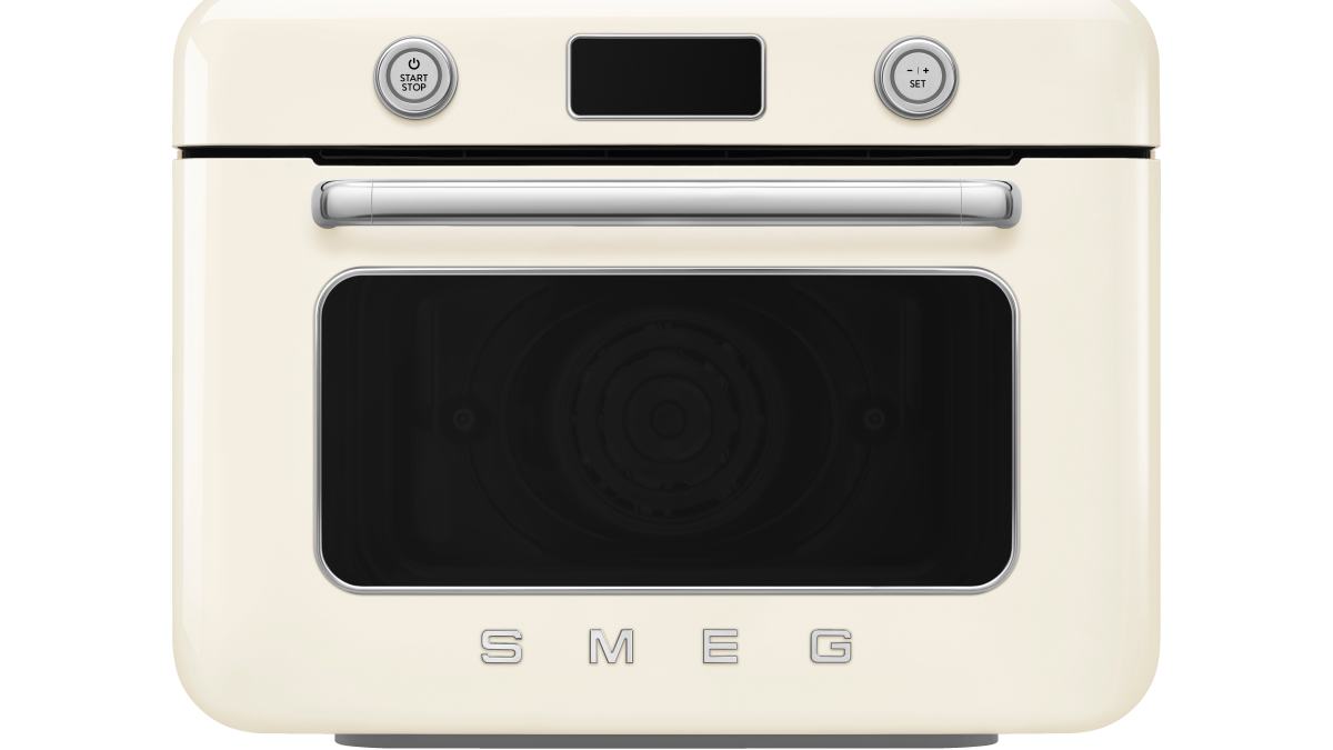 SMEG Launches New Countertop Air Fry Oven and More Men s Journal Home Living Handbook