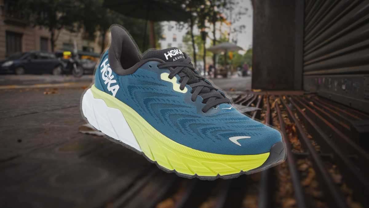 Who sells hoka one one near me discount