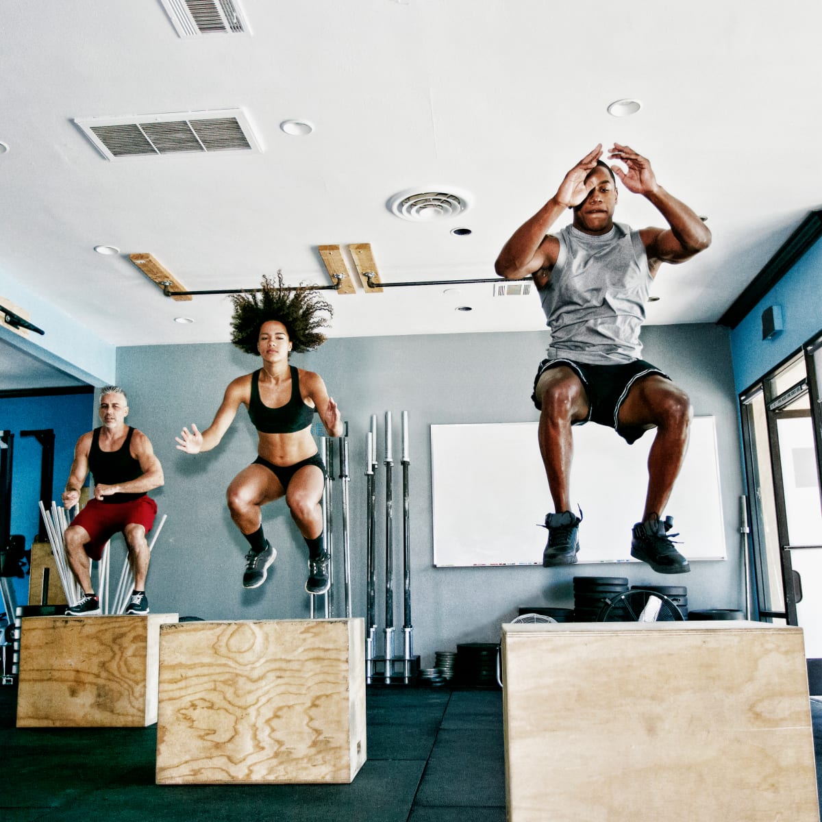 How to Do a Box Jump and Exercise Tips to Help You Prepare