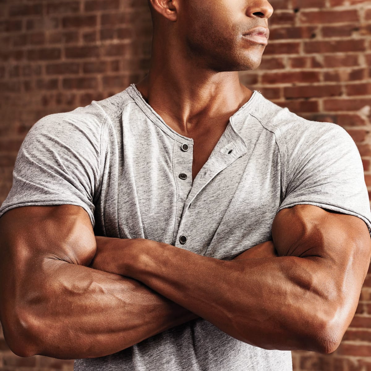 Muscular Latino