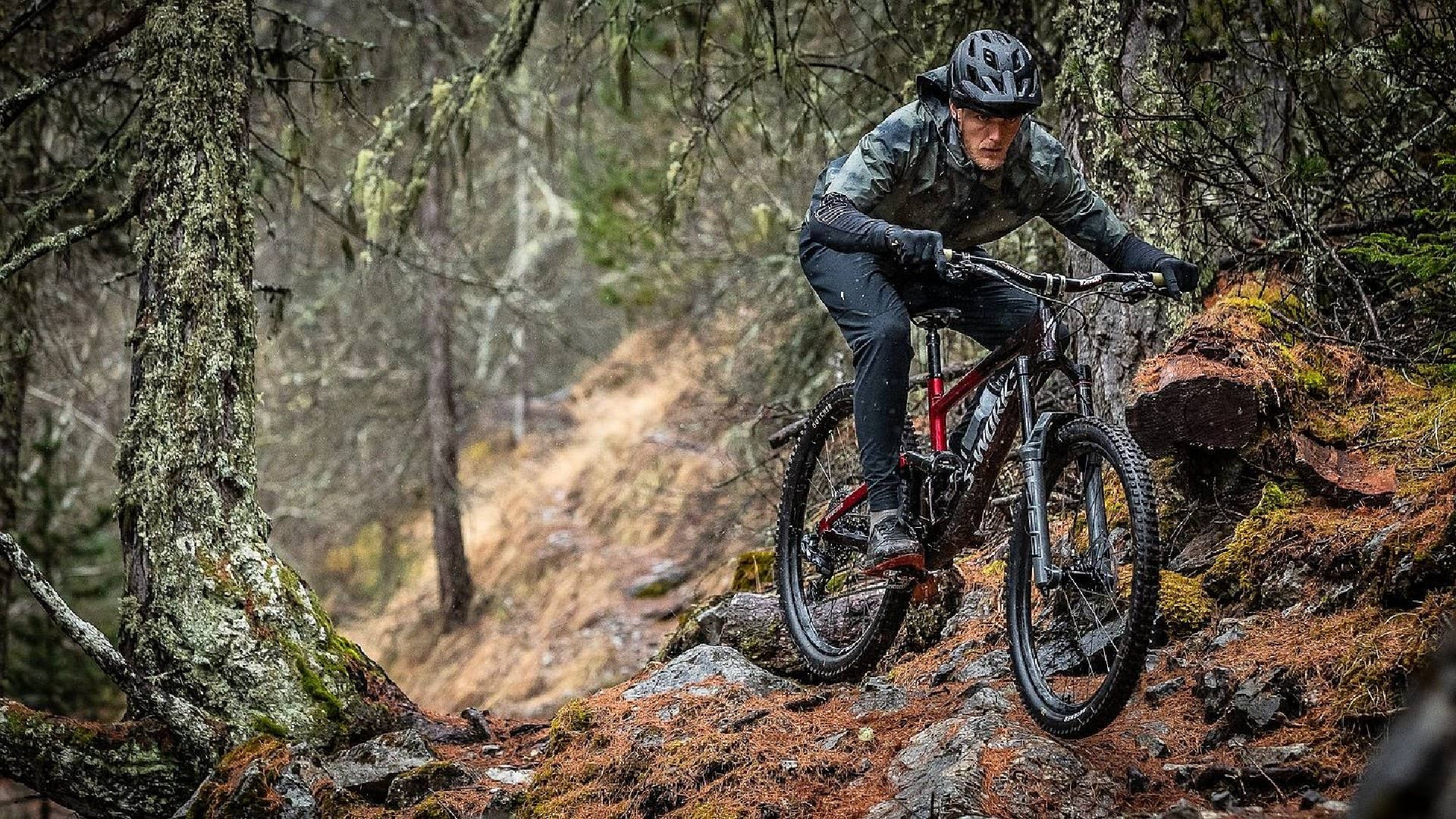 Best Winter Cycling Pants to Keep You Warm | Men