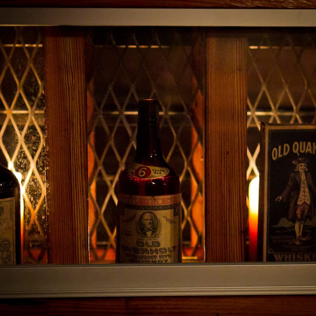 The 10 Best Bars in America for Rare Bourbon - Men's Journal