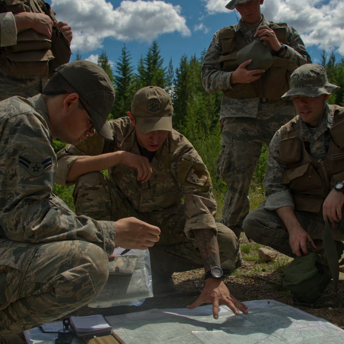 Survival in a Combat Environment (Becoming Deadly In The Mountains) 