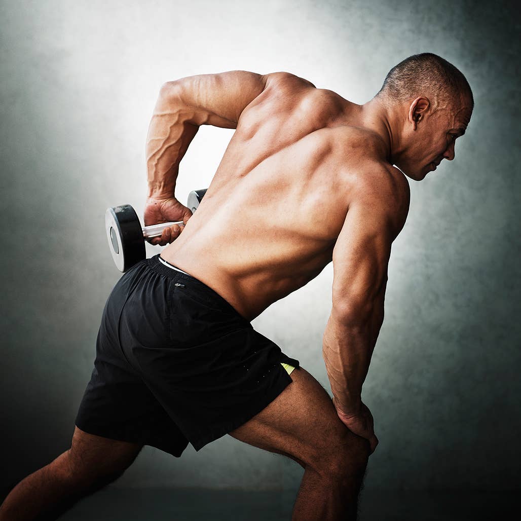 Fitness fan. Трицепс. Красивый трицепс. Трицепс мужской. Красивый трицепс у мужчин.