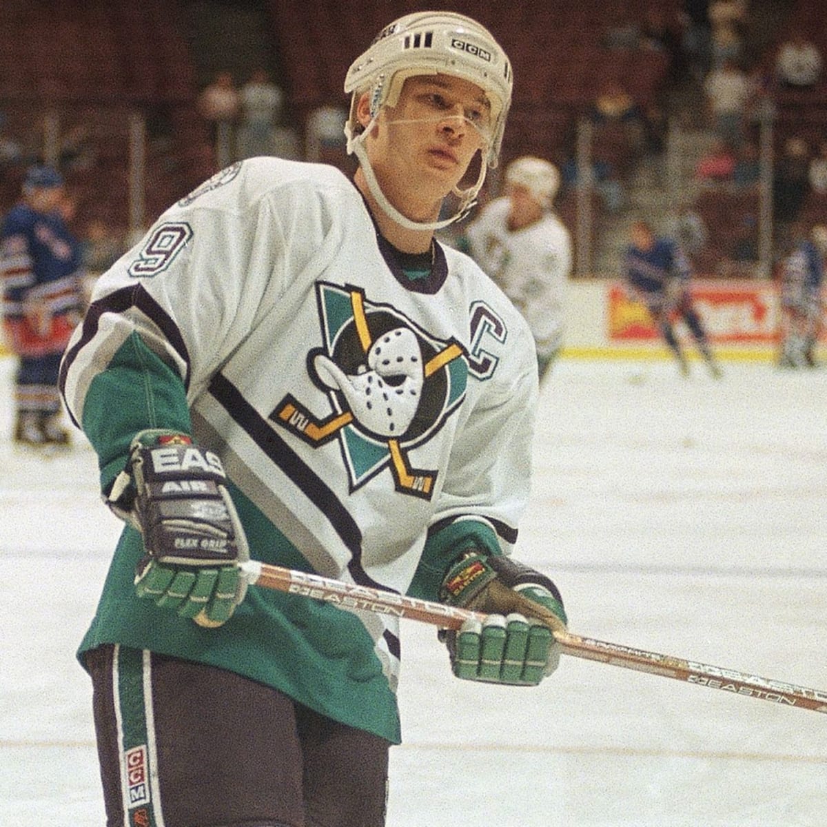 The 100 worst NHL jerseys of all time, ranked 