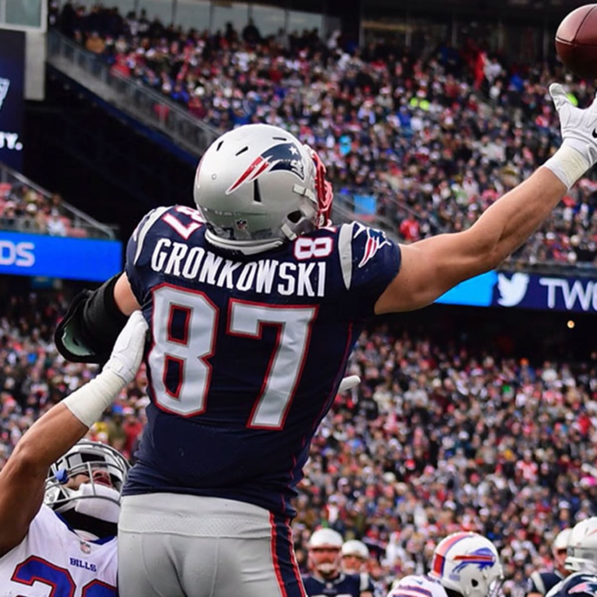 Rob Gronkowski on Why Interval Training Is Key for His Post-NFL Fitness -  Men's Journal