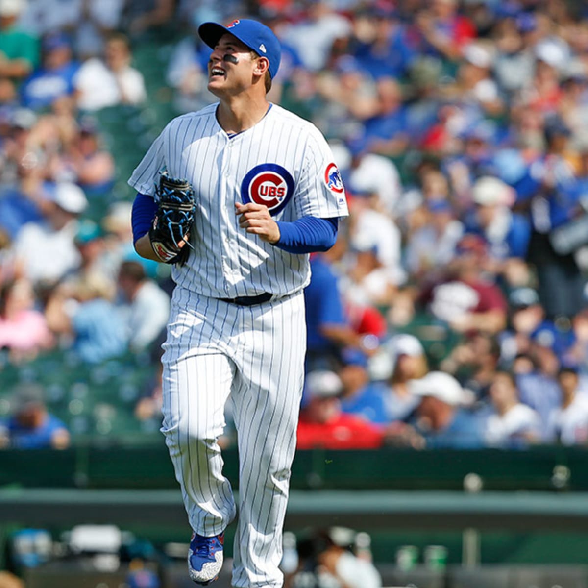 Anthony Rizzo on Practicing Yoga and How He Hydrates - Men's Journal