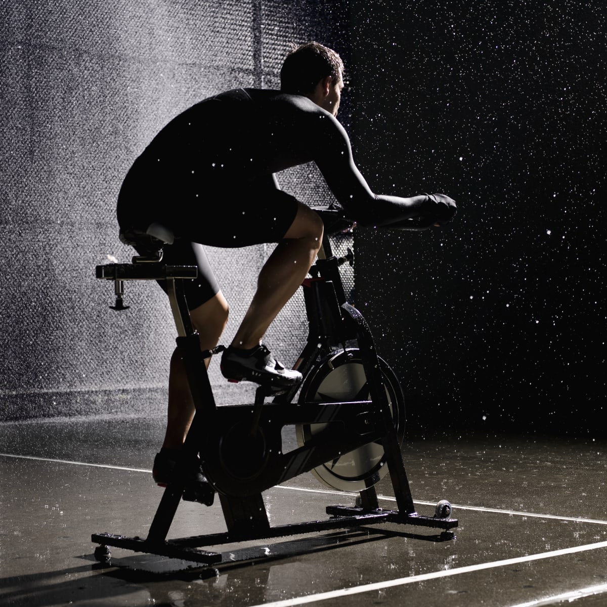 6 Best Indoor Bike Training Apps to Keep You Active