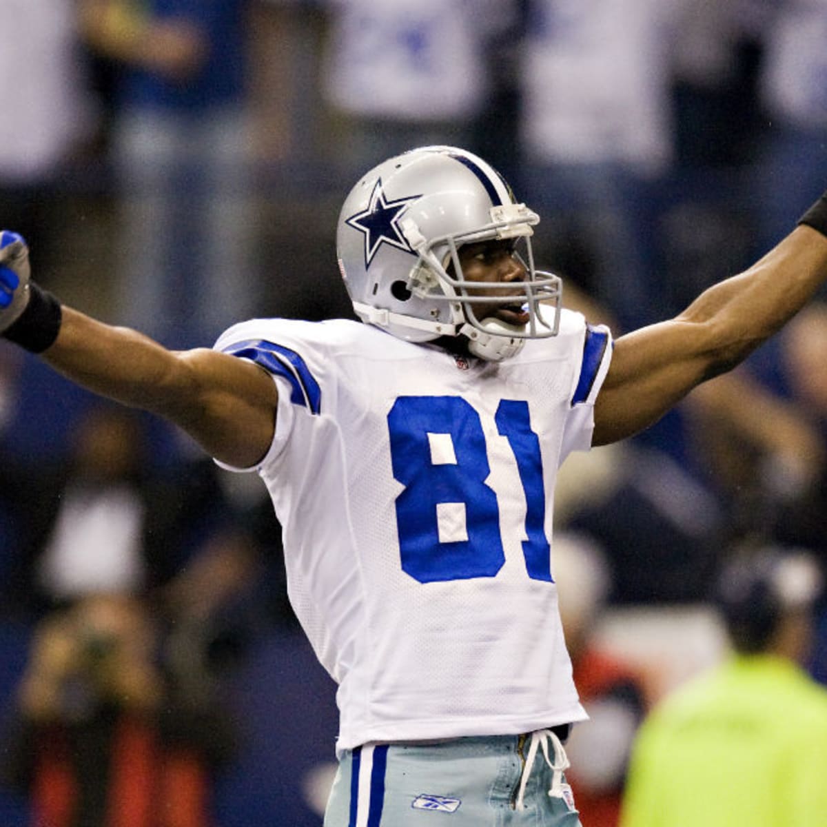 Why do the Cowboys, Lions always play on Thanksgiving?