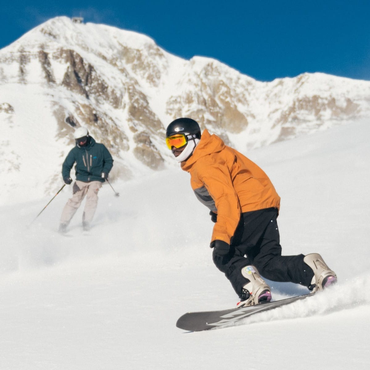 Best Mountains for Beginner Skiers and Snowboarders