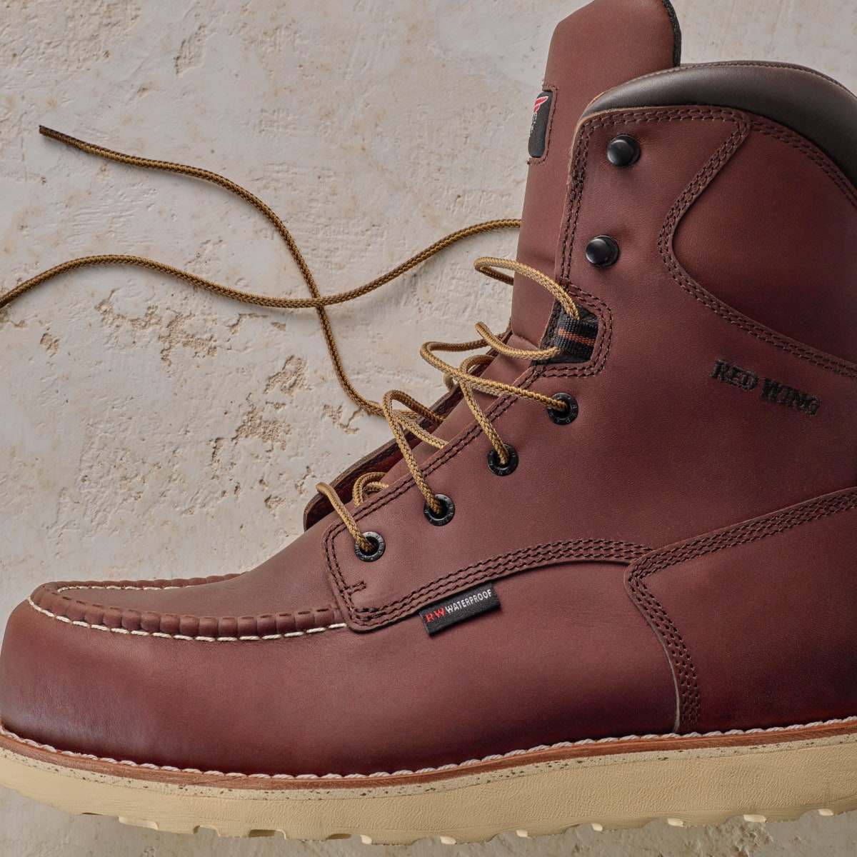 consumer reports hiking boots
