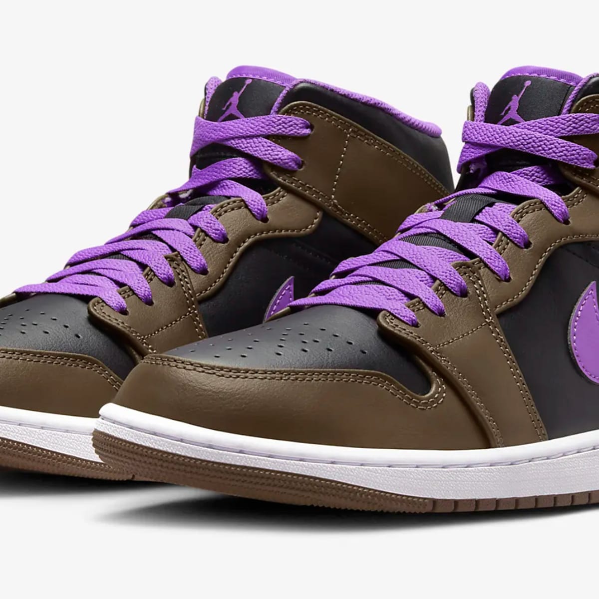 Air Jordan 1 Mids Have a New Colorway for Your Collection - Men's Journal