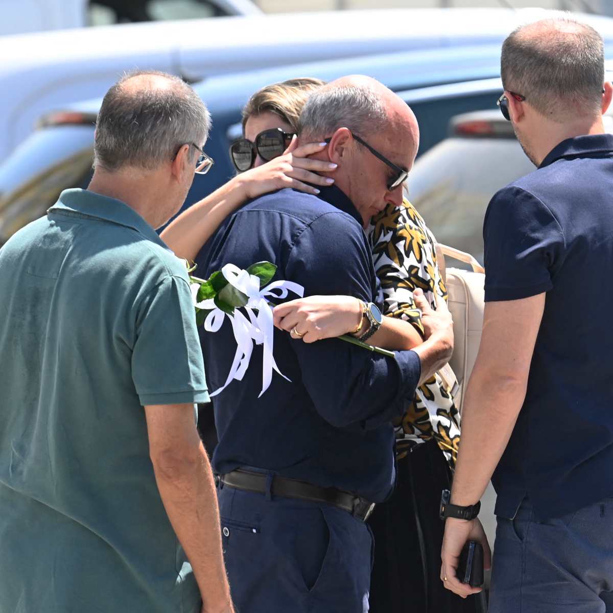 Photos Show Diogo Jota's Grief-Stricken Parents, Family Arriving at Wake