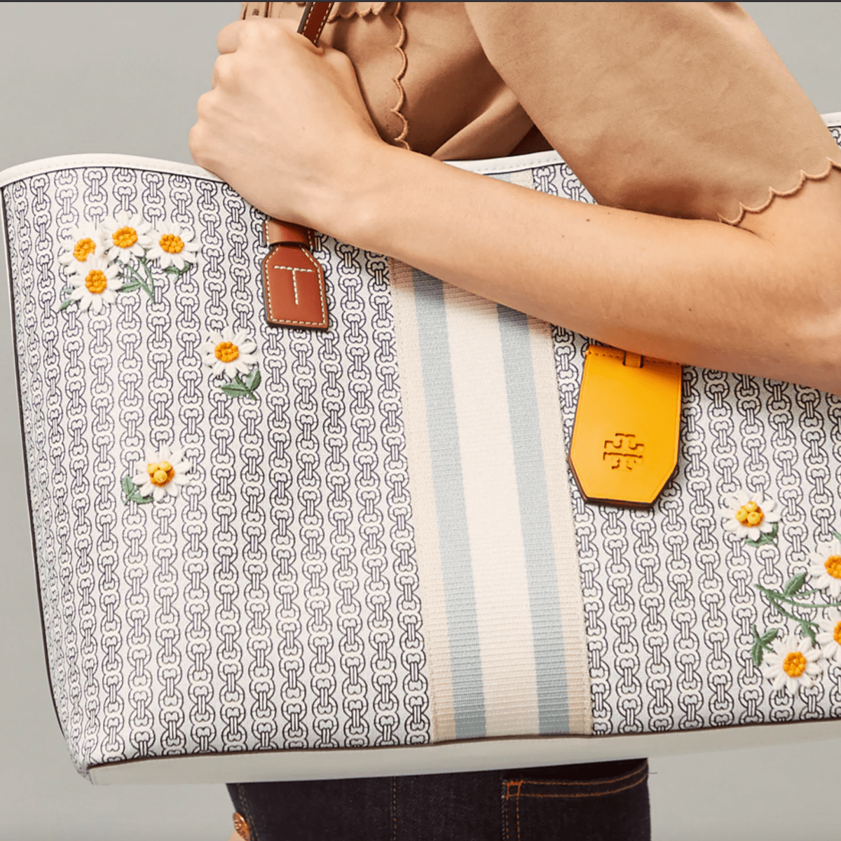 Need A Gift for Her? Tory Burch Is Having a Massive Sale Right Now - Men's Journal Need A Gift for Her? Tory Burch Is Having a Massive Sale Right Now - Men's Journal