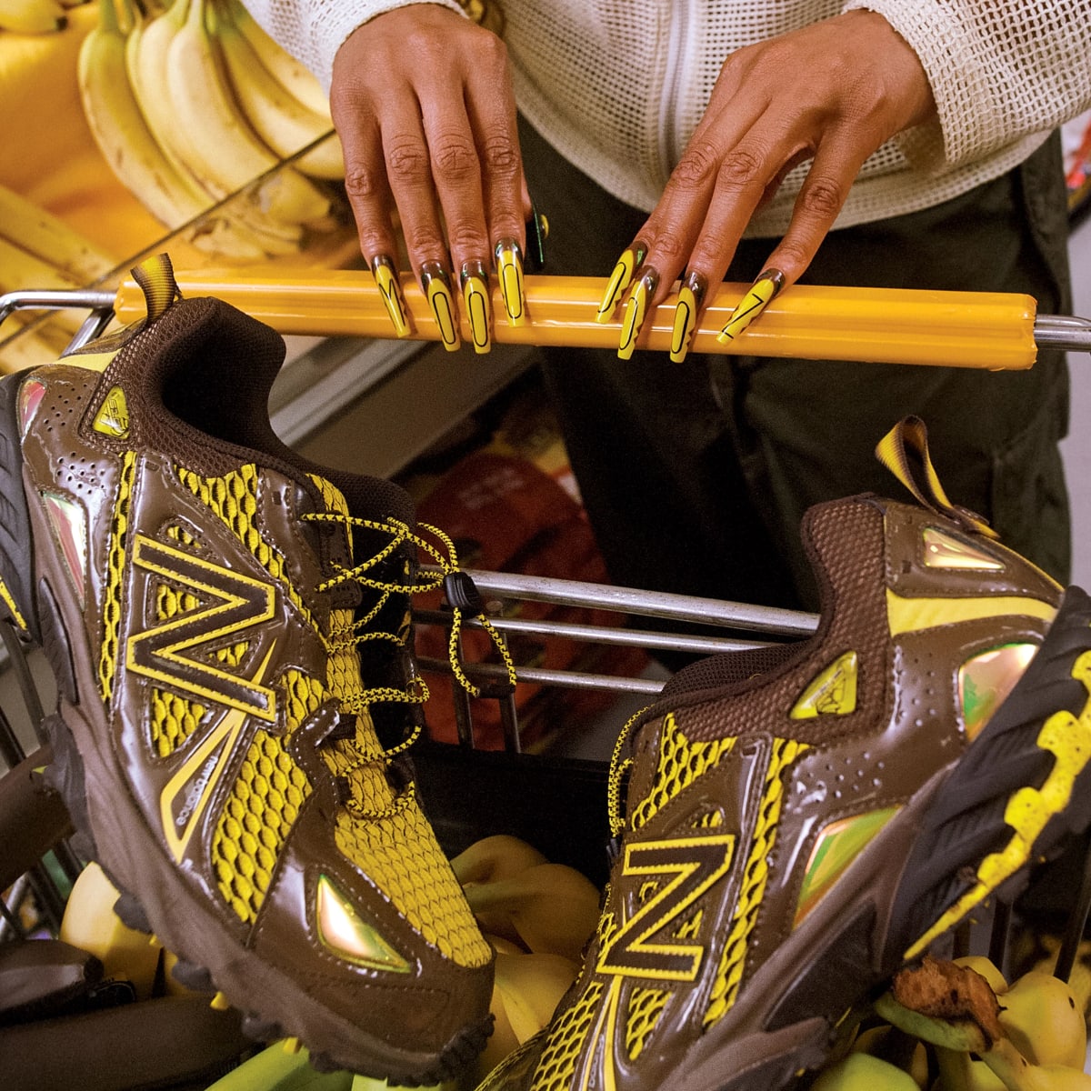 New yellow outlet new balance