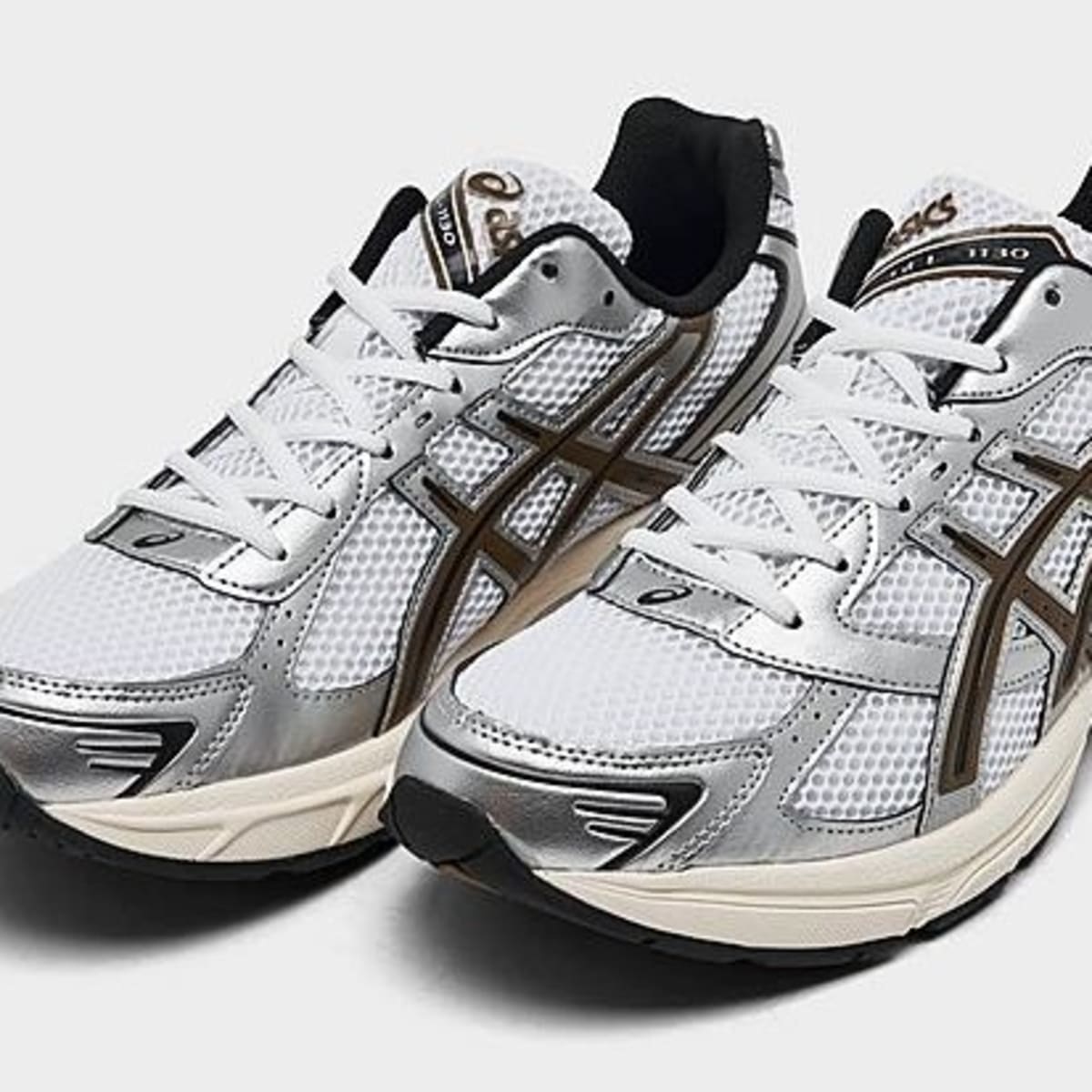 Asics sneakerhead store