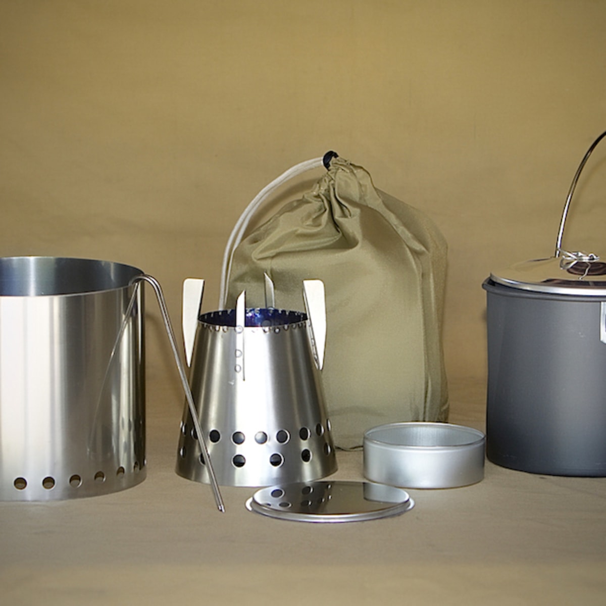 Four Dog Stoves BushcookerltⅡ ネイチャーストーブ