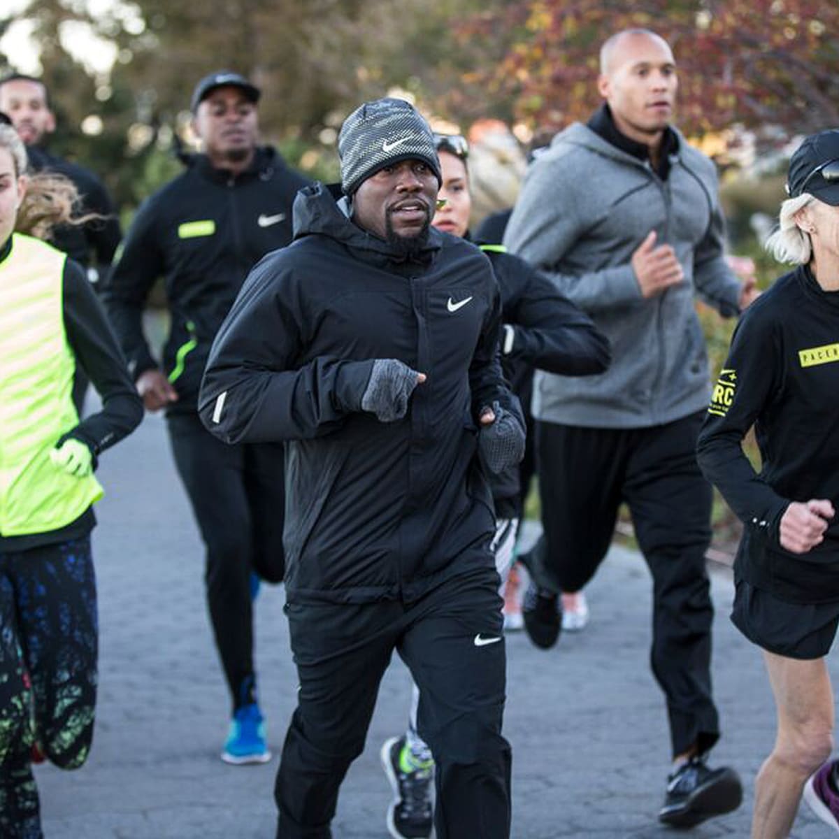 Kevin hart running hotsell shoes