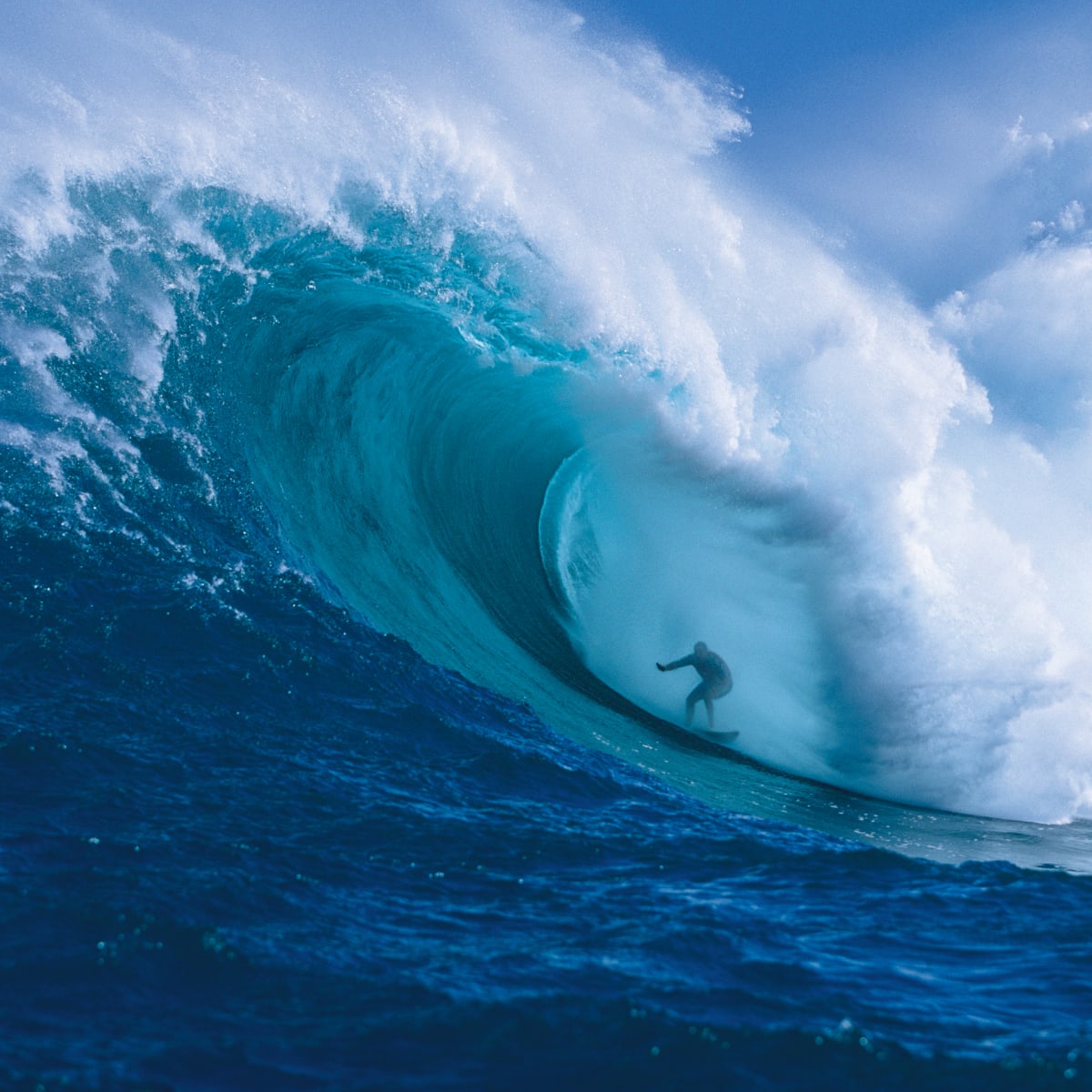 Mcnamara cheap biggest wave