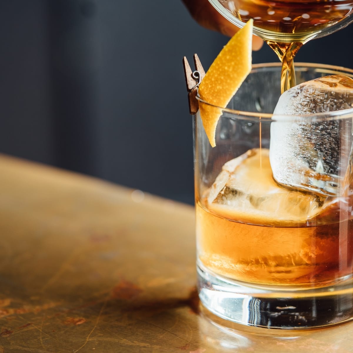 Whiskey Cocktails Bartender Approved Drinks to Try Men s