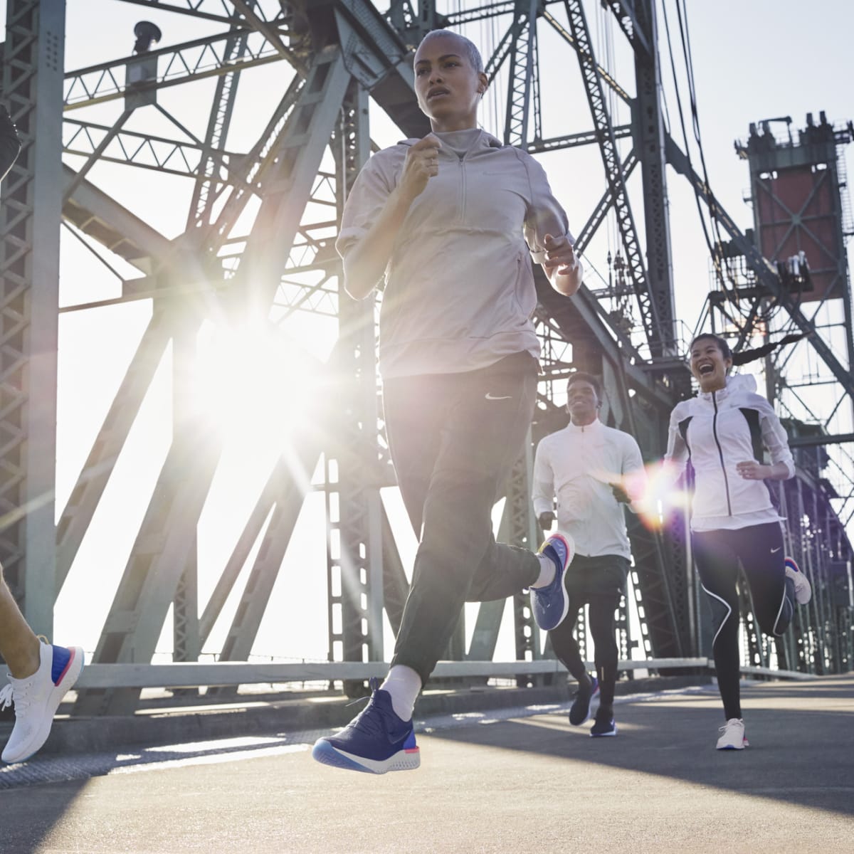 Nike epic react flyknit vs zoom fly top