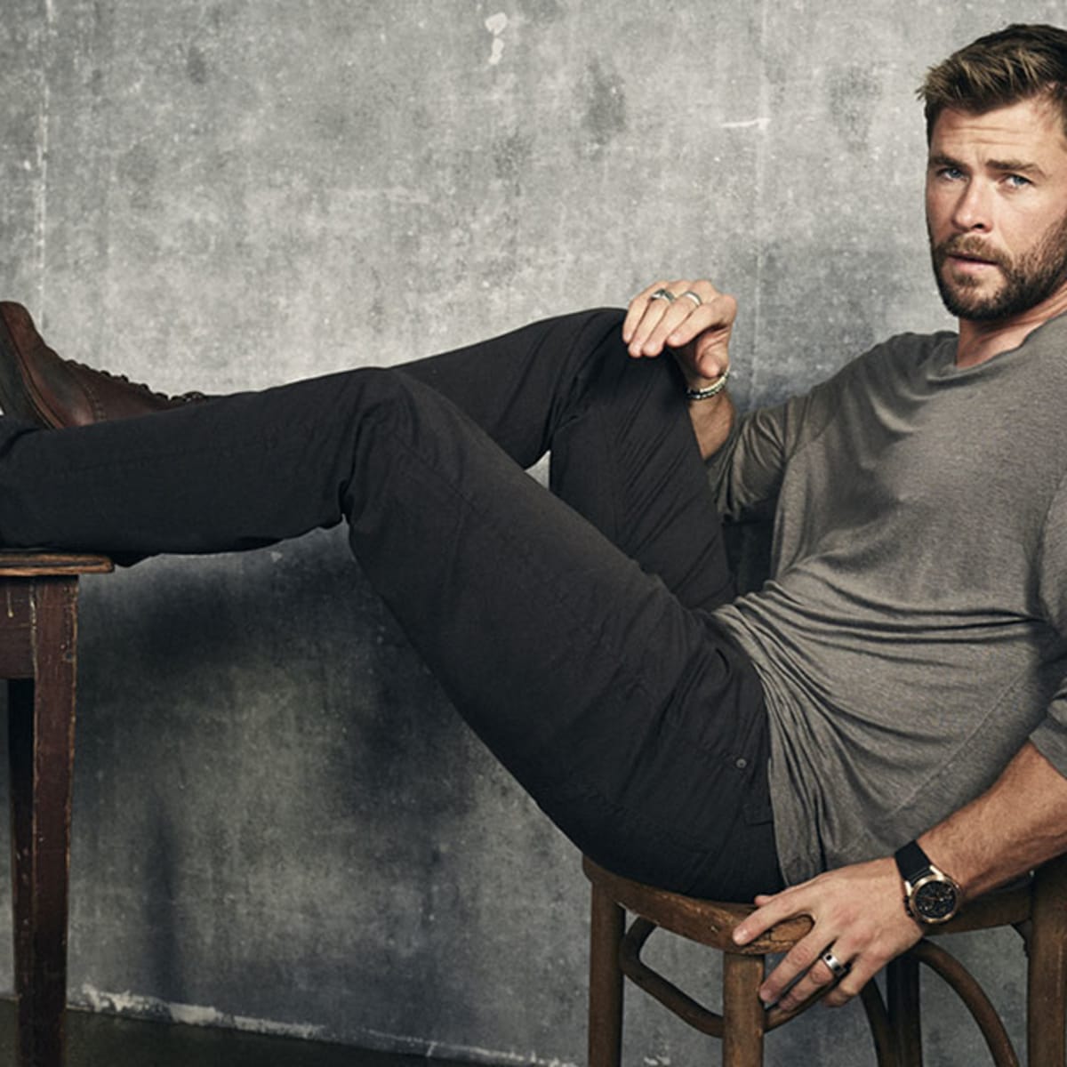 Chris hemsworth chelsea boots outlet