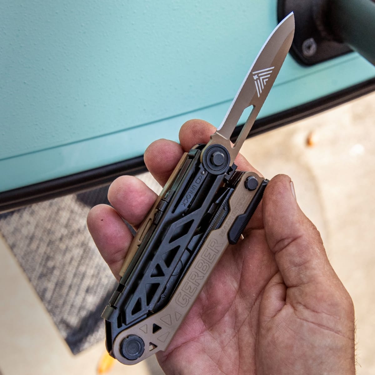 Leatherman top center drive