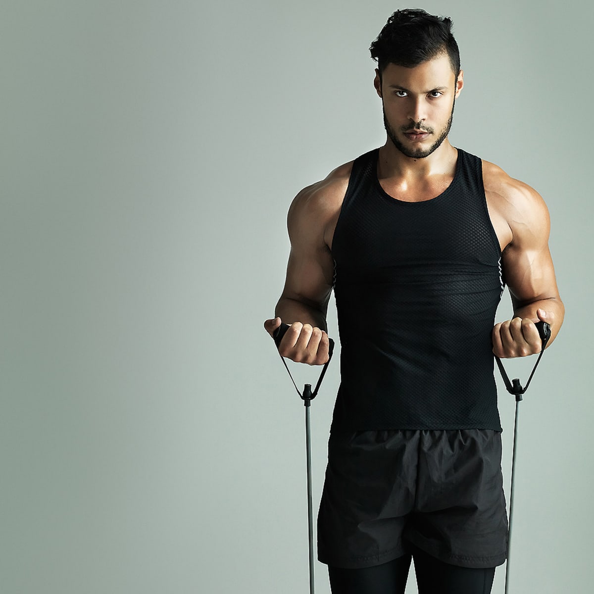 Build muscle 2025 with resistance bands