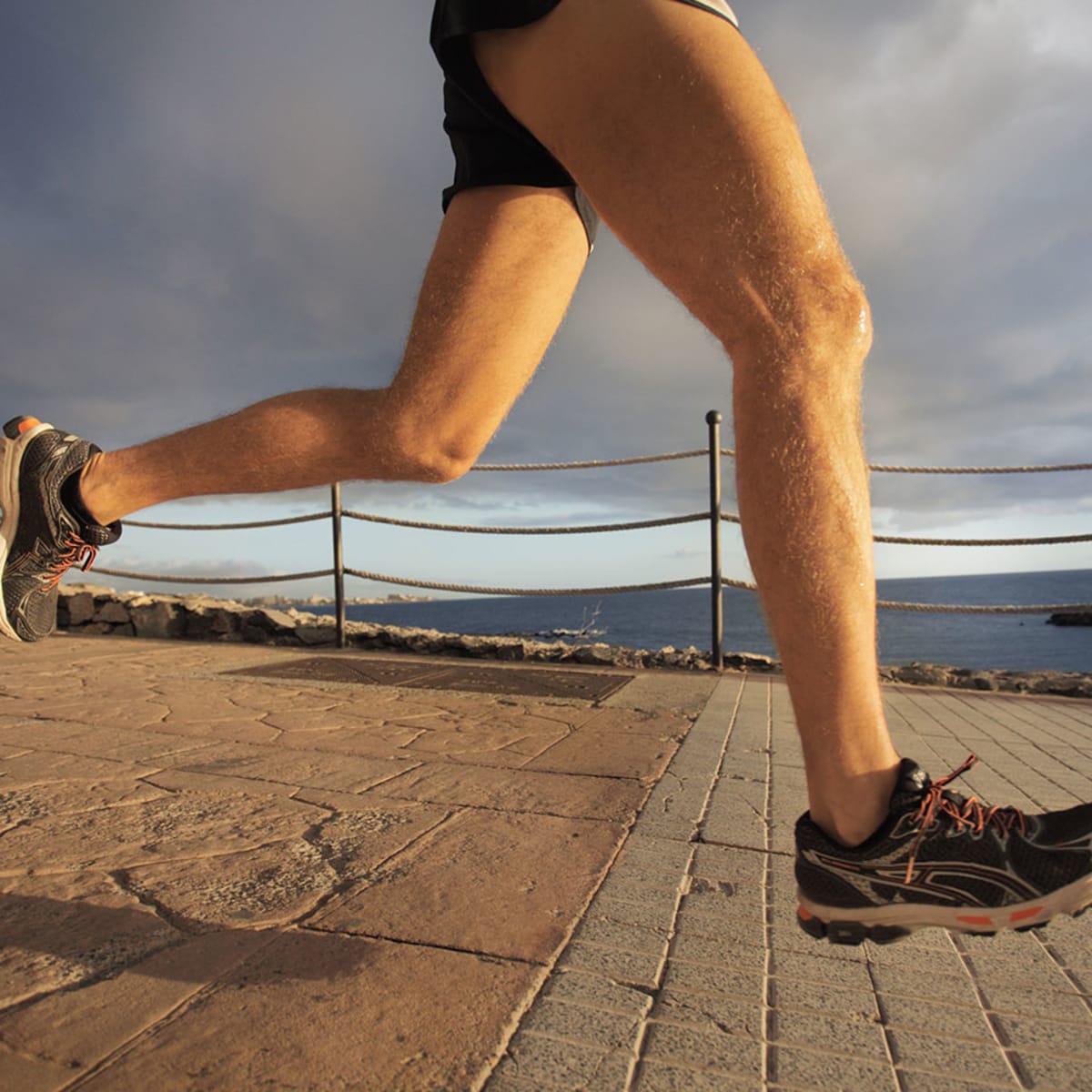 Running shoes for knee pain hot sale