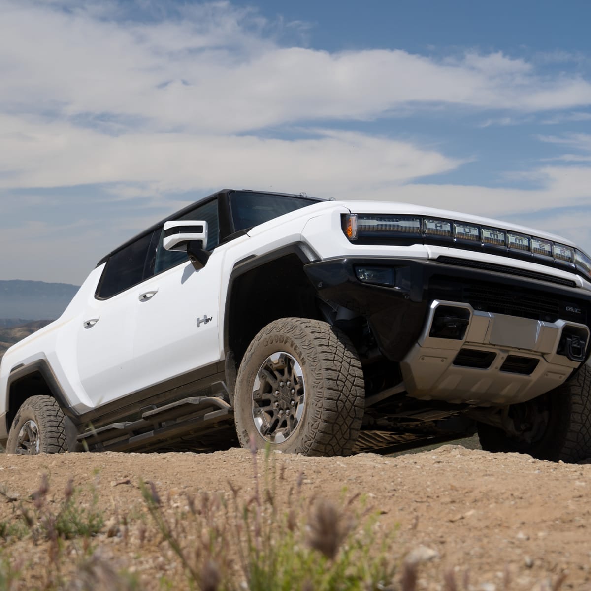 Gm 2025 hummer truck