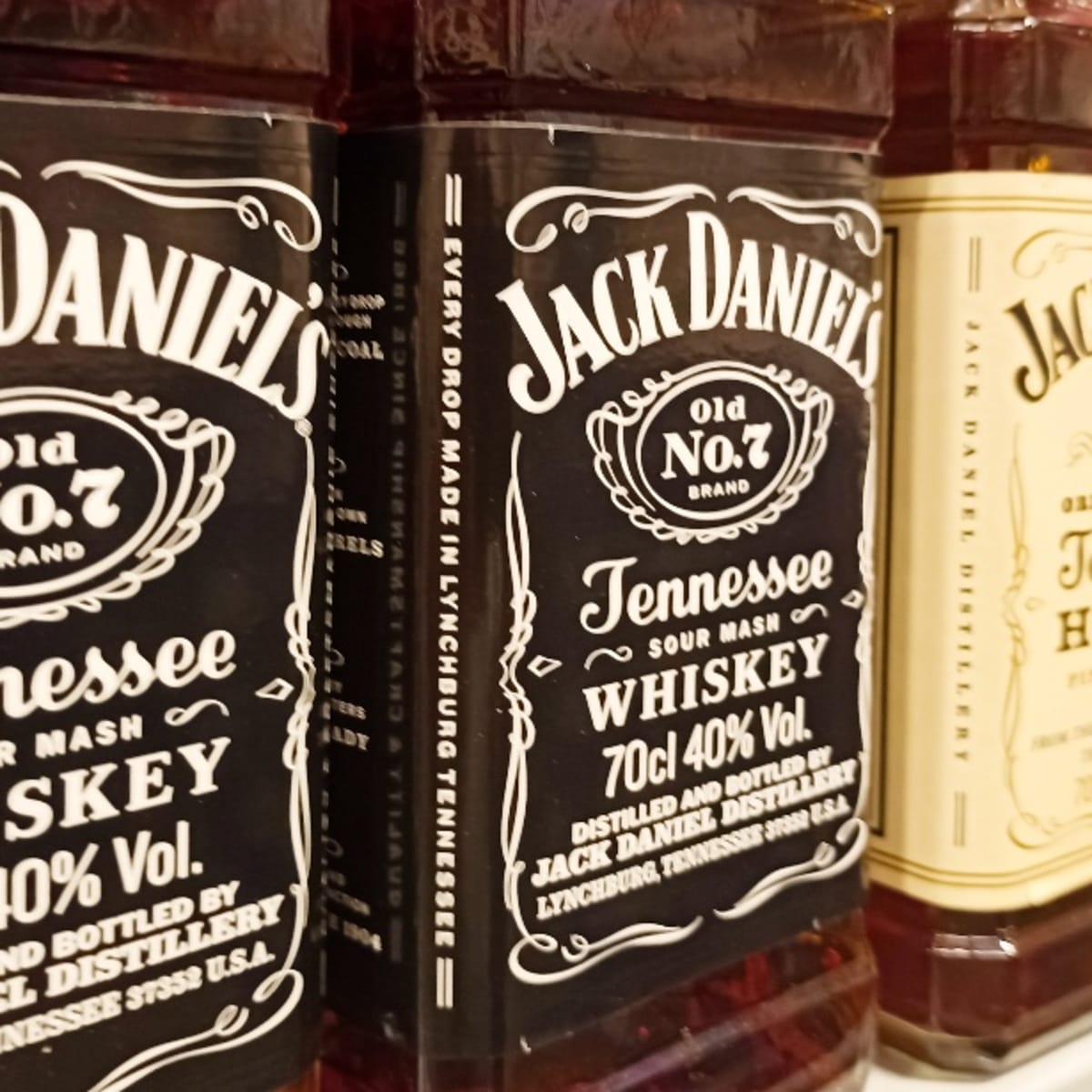 Saucony top jack daniels