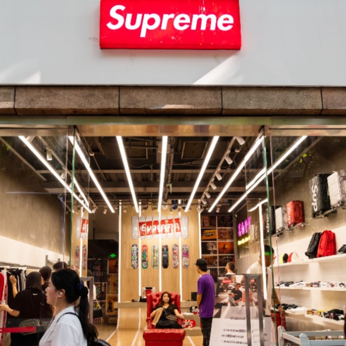 Supreme store florida road 2025