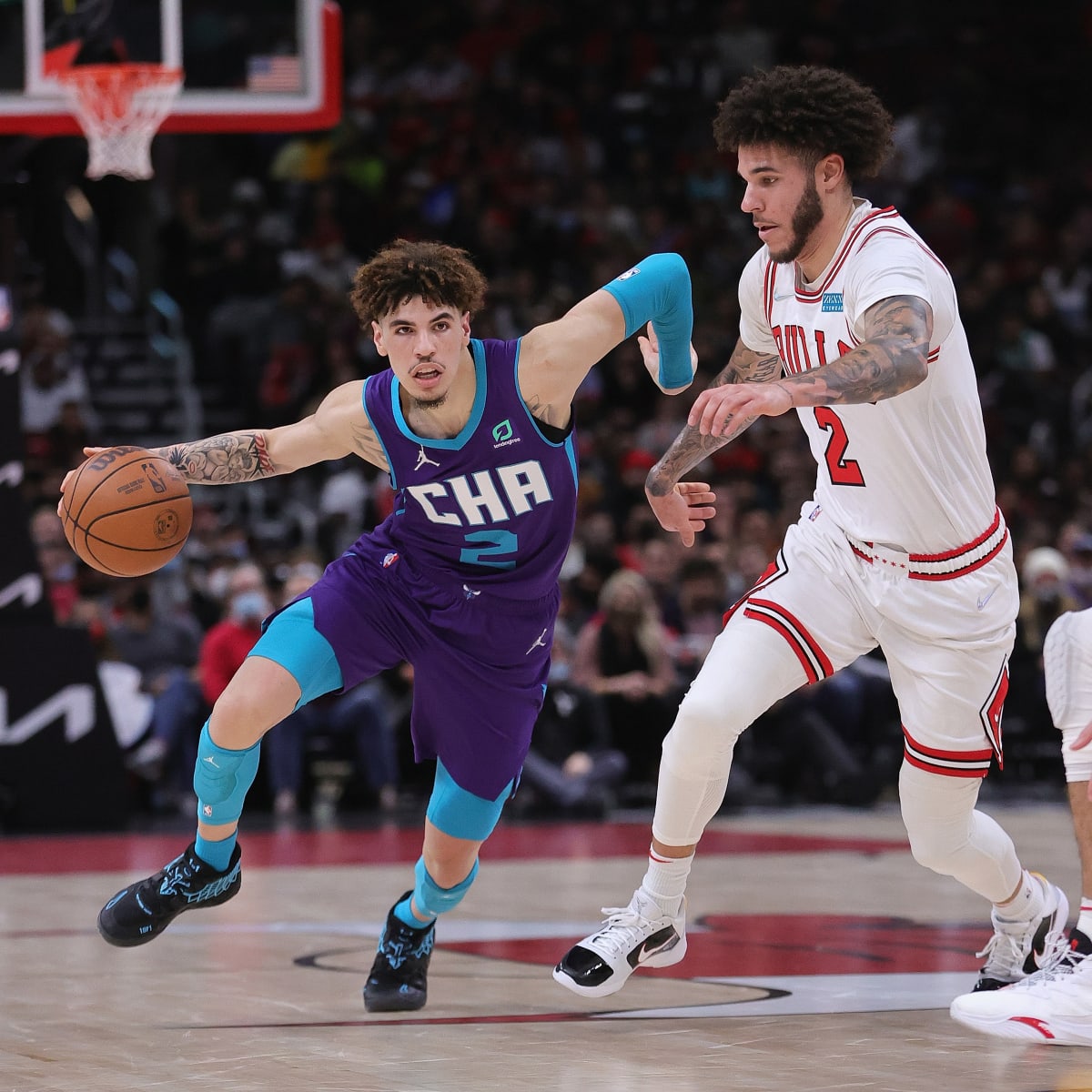 Lonzo and LaMello Ball Promote Father s BBB Shoes Despite