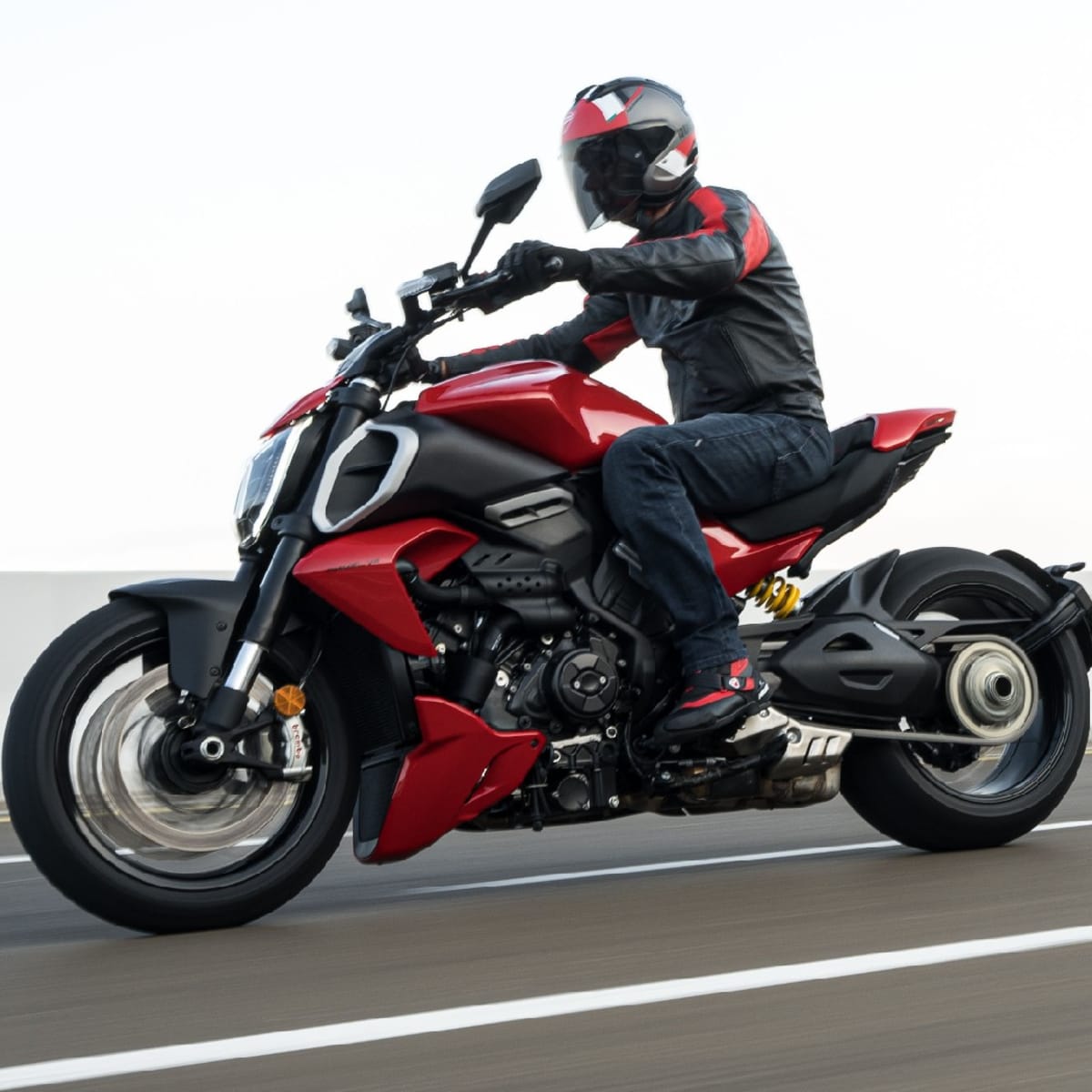 Ducati diavel 125 deals