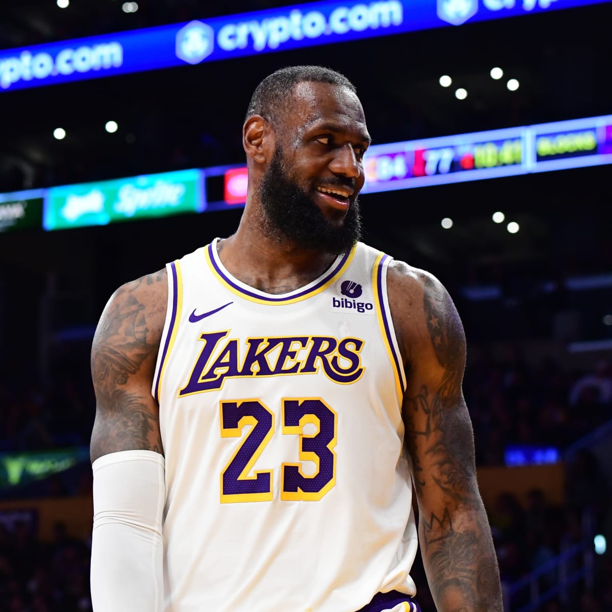 Lebron celebration 2025 t shirt