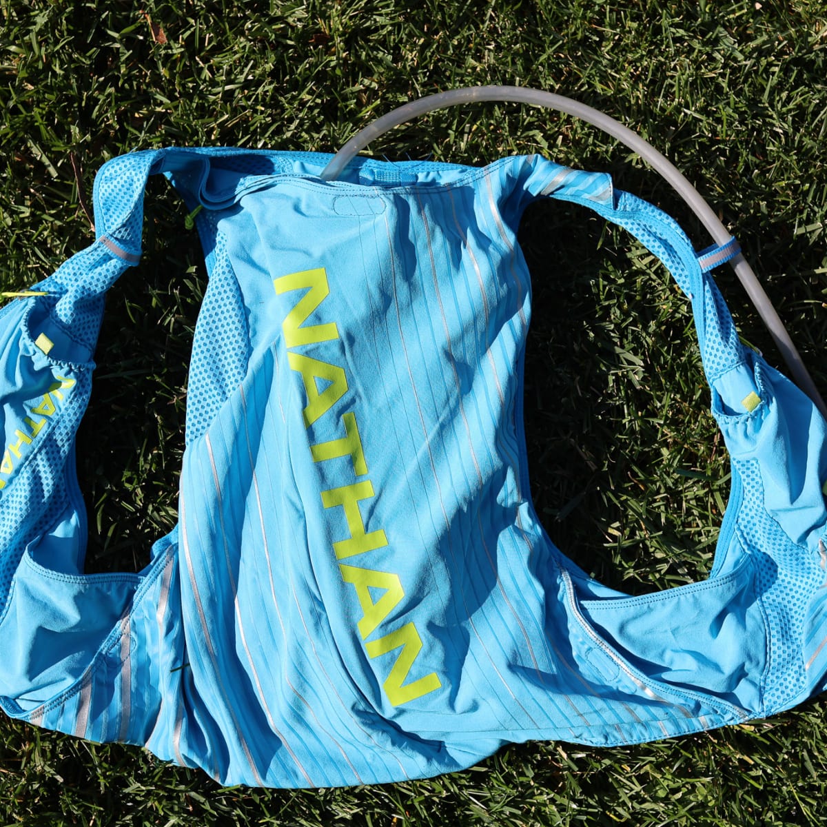 Nathan fireball top hydration vest