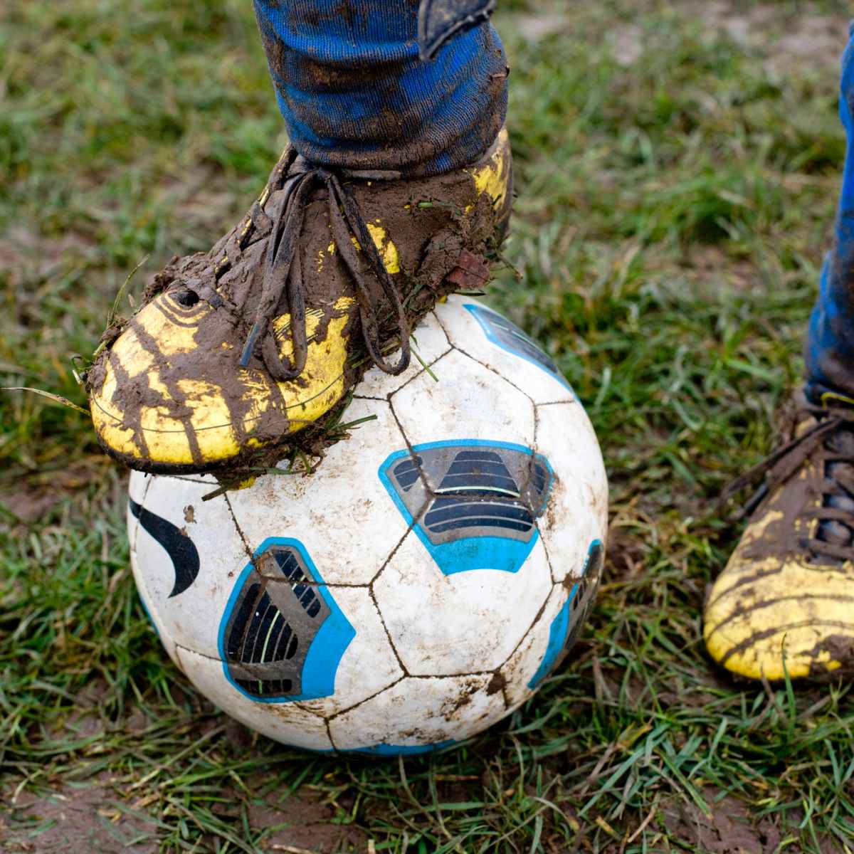 How to Clean Soccer Cleats Men s Journal Home Living Handbook