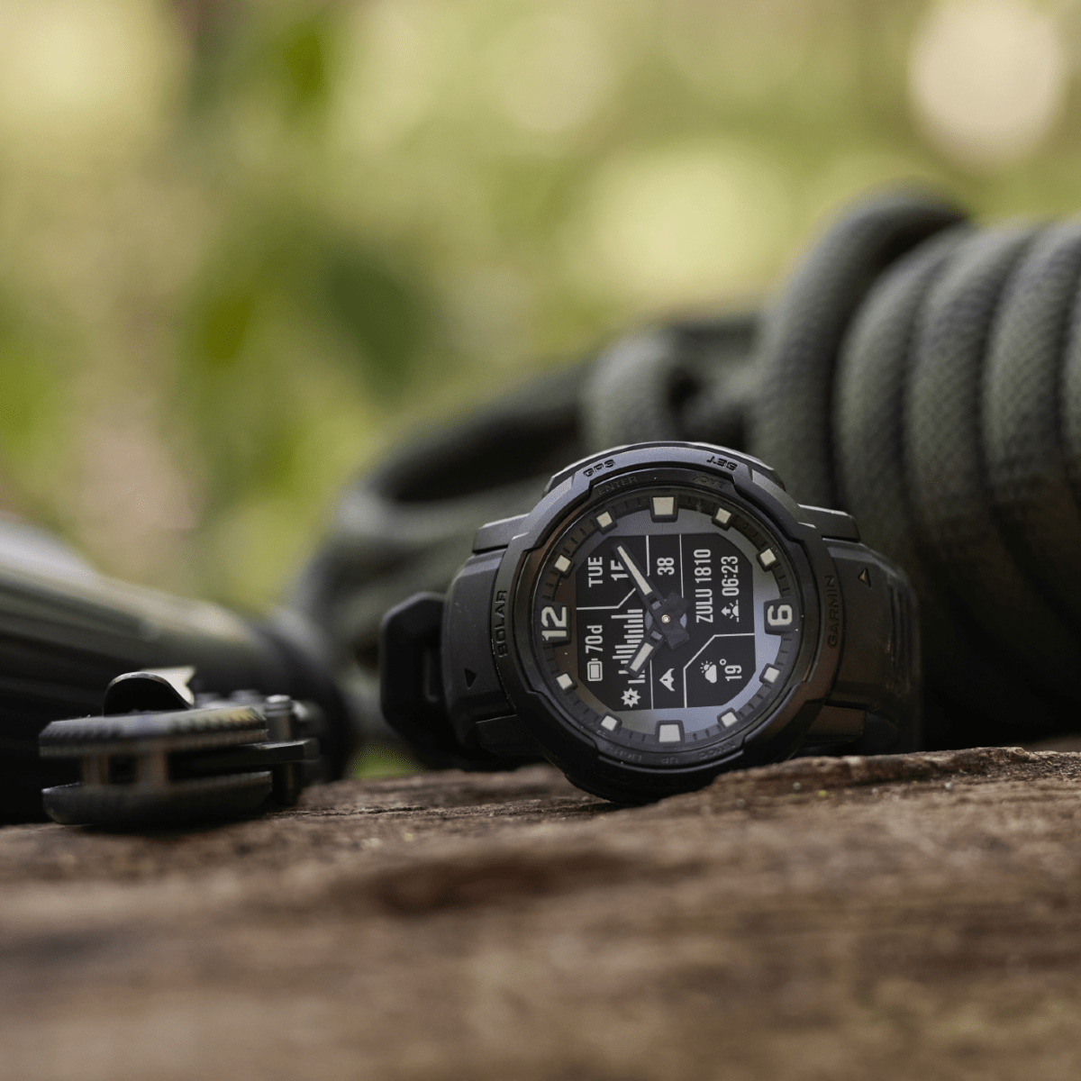 Garmin Unveils Instinct Crossover Analog Smartwatch - Men's Journal Garmin Unveils Instinct Crossover Analog Smartwatch - Men's Journal