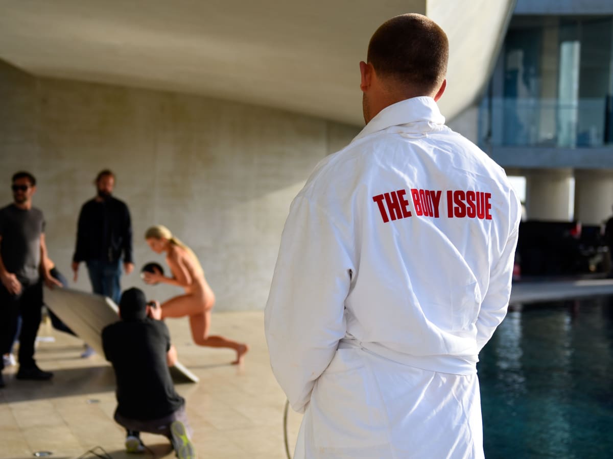 Go behind the scenes at Javy Baez's Body Issue shoot in Coolidge