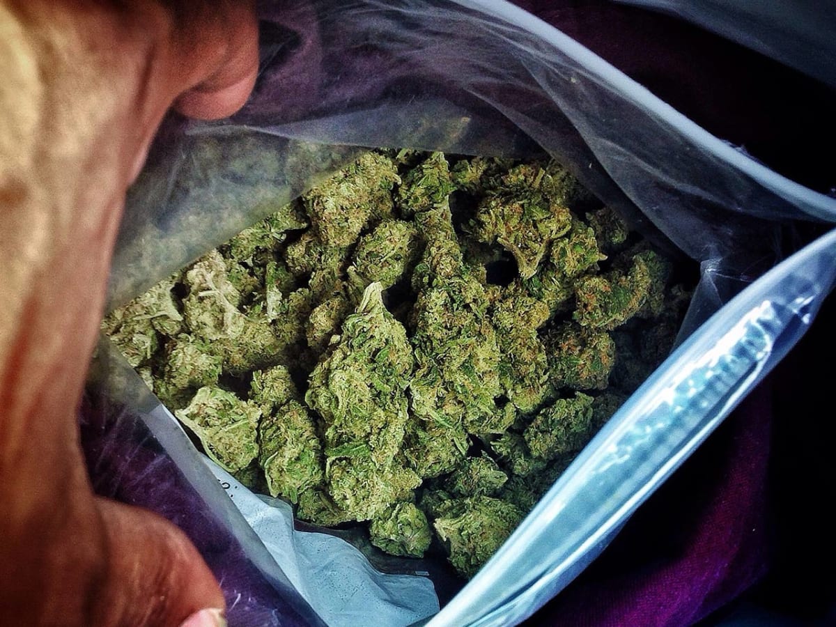 6 Weed Myths Fit Guys Can Ignore - Men's Journal