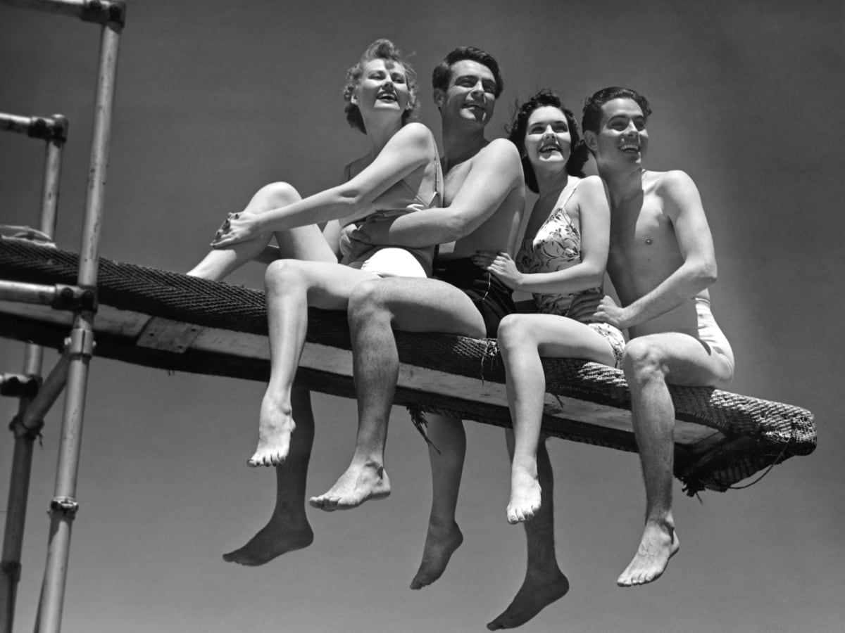 What Are Swingers? All About the Lifestyle photo