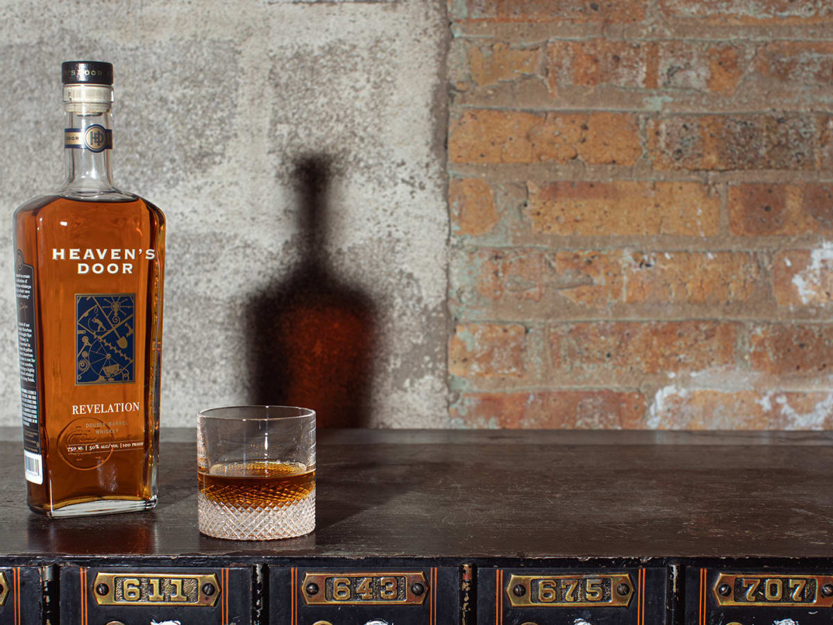 The 19 Best Gifts for Whiskey Lovers of 2023