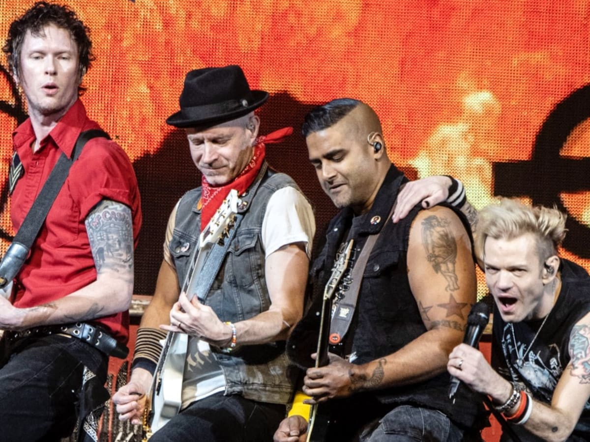 Sum 41 announces they're disbanding after 27 years