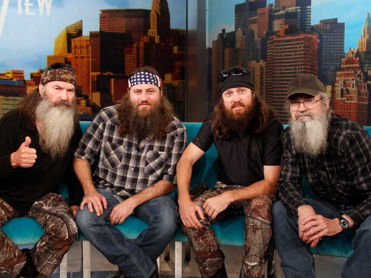 Duck Dynasty' Star Shares Health Update Amid Father's Declining State