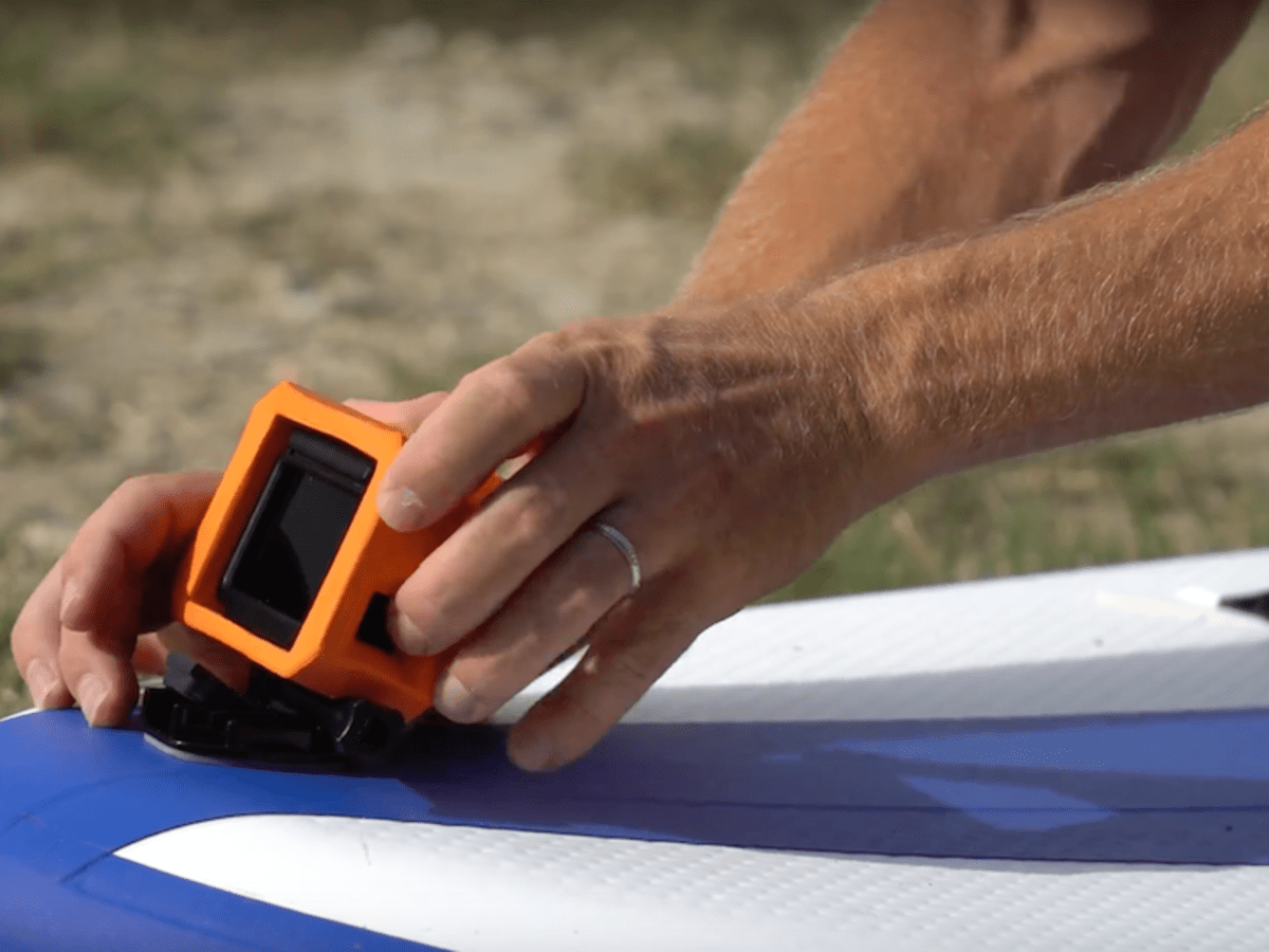 Accrocher une GoPro sur paddle gonflable
