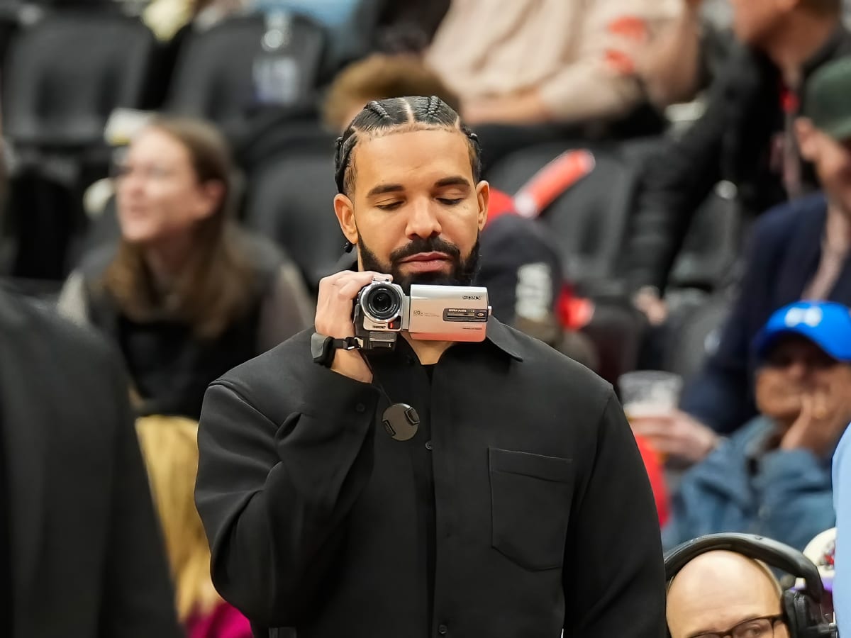 Drake Still Has Beef With Kanye West Over Yeezy Men s Journal