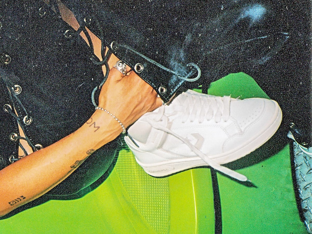 Converse online weapon new